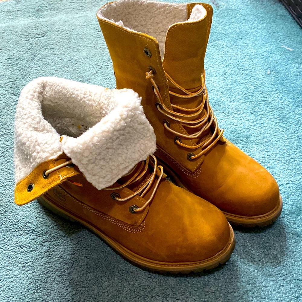 Timberland wool lined boots